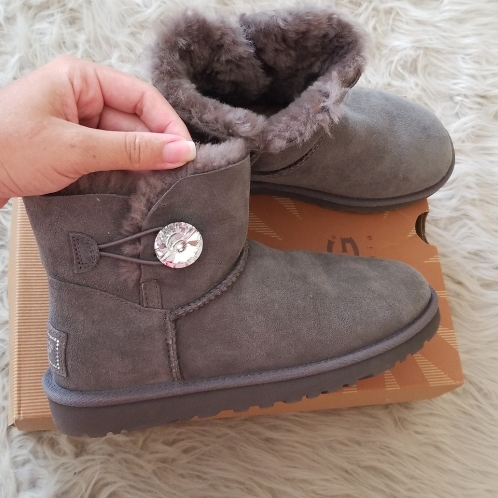 Authentic Uggs - image 2